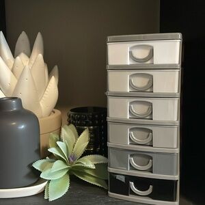 Craft/Jewelry Storage Small Drawers
